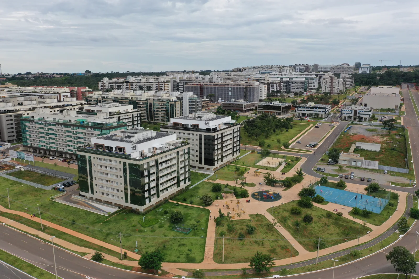 Juros e custos reduzem espaço dos imóveis de classe média nas capitais