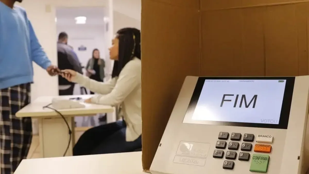 Debates e pesquisas marcam reta final das eleições de 2026
