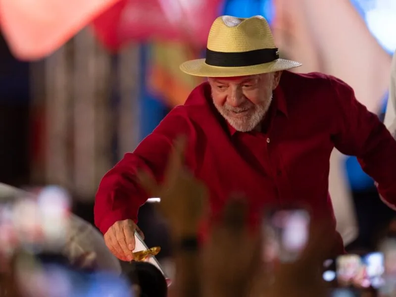 Lula apoia debate sobre mandato para ministros do Supremo