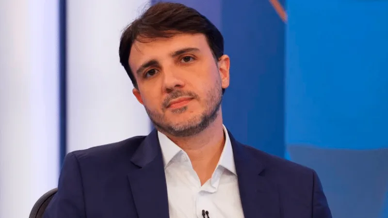 Plano de Renan Santos prevê desvincular benefícios do salário mínimo