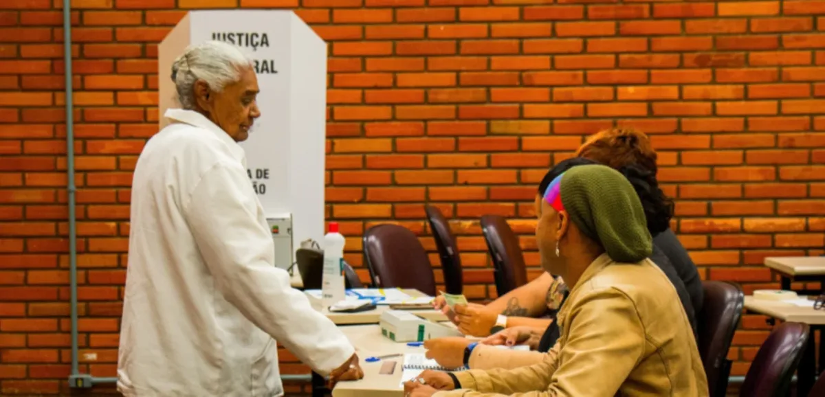 Voto em 2026 poderá ser usado pelo INSS como prova de vida