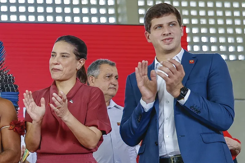 Campos e Lyra marcam 42% no primeiro turno em Pernambuco, diz Quaest