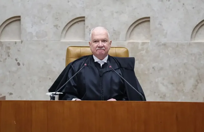 Fachin centraliza inquérito das fake news e mantém diretor-geral da PF