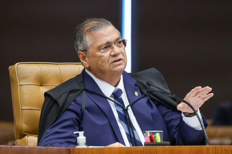 Dino contesta decisão de Mendonça sobre a Polícia Federal no STF