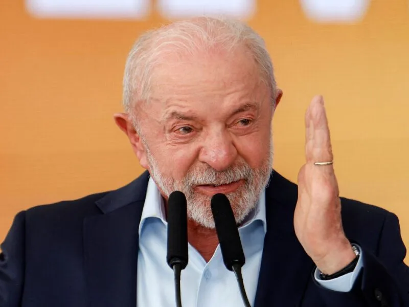 Lula propõe discutir mandato e critérios para ministros do STF