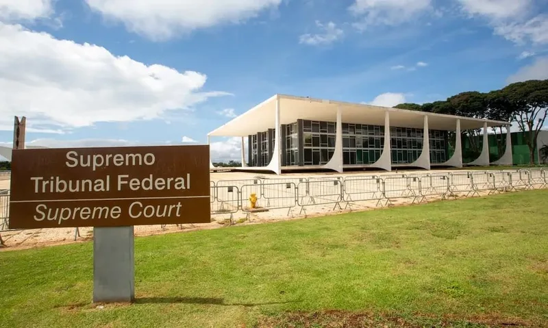 Fachin reduz tensão no STF, mas ministros veem crise ainda sem solução