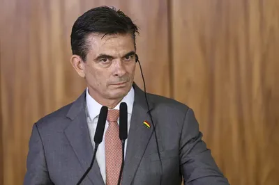 Bolívia encerra subsídio ao diesel e enfrenta críticas de setores populares