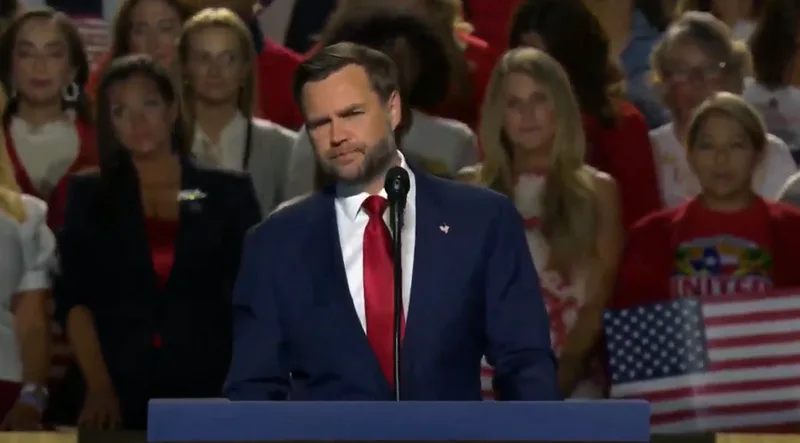 JD Vance endurece ataques aos democratas em convenção republicana no Texas