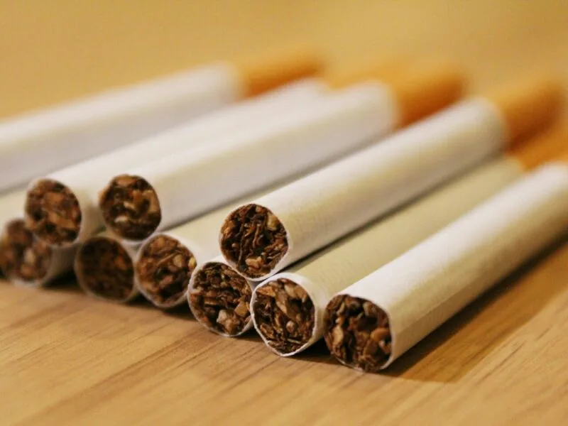 Vigitel aponta queda do tabagismo entre adultos, mas uso de vapes avança entre jovens