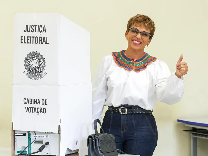 Marília Campos tem 13% e lidera corrida ao Senado por Minas Gerais