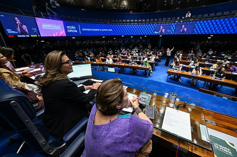 Bancada feminina pode chegar a 22 senadoras em 2027, aponta levantamento