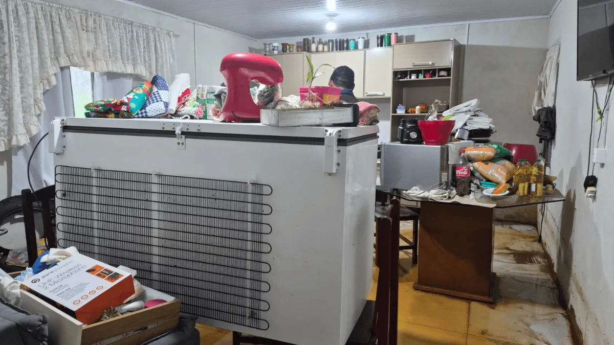 Alagamento atinge nove residências e causa perdas na Grande Efapi