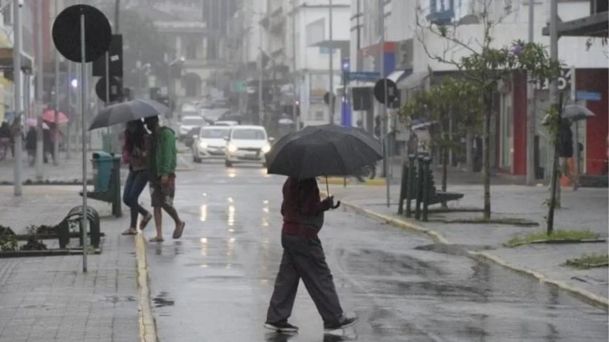Maré de até 2 metros eleva atenção para alagamentos em Joinville