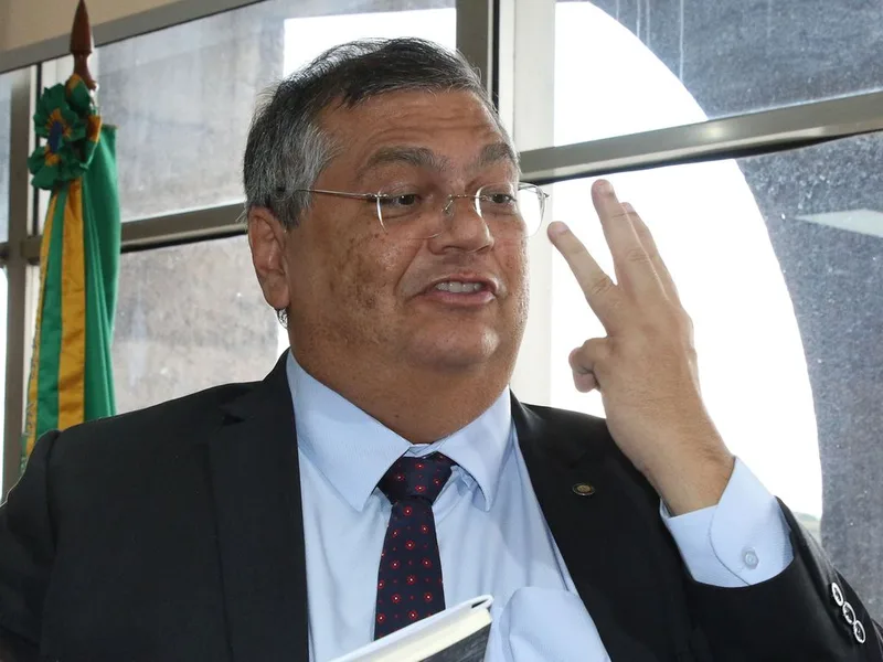 Dino determina investigação da PF sobre atuação da CVM no caso Master
