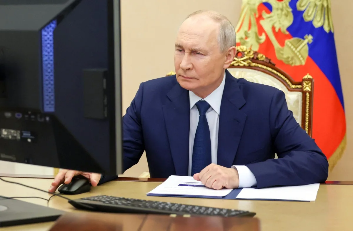 Ataques com drones marcam votação russa enquanto Rússia Unida lidera apuração