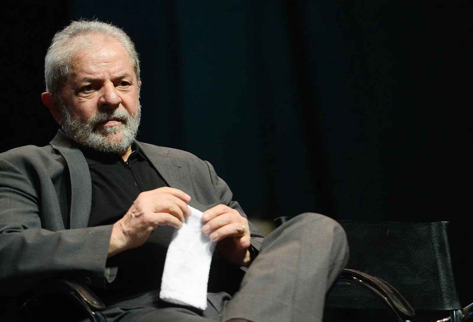 PT recorre à Meta após página de anúncios de Lula ser desabilitada