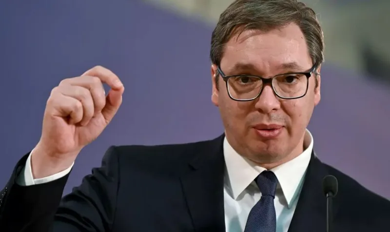 Sérvia dissolve Parlamento e marca eleições antecipadas para 25 de outubro