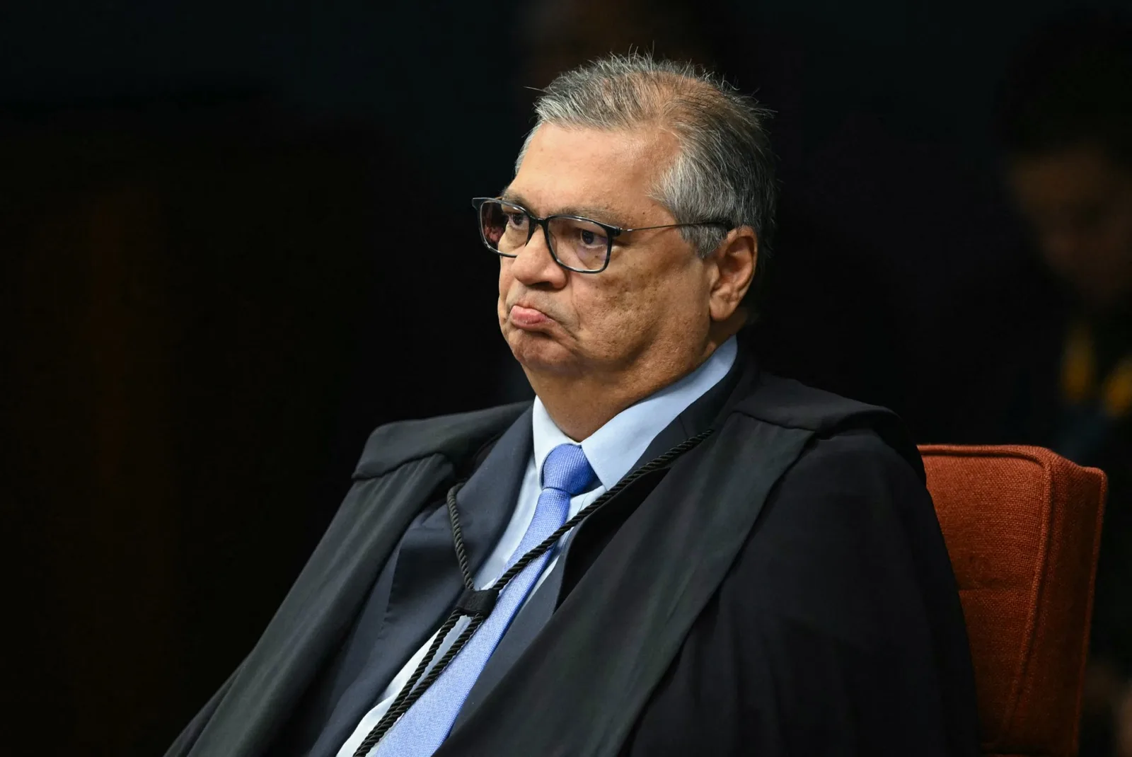 Fachin aguarda devolução de Dino antes de remarcar análise sobre Moraes
