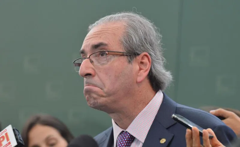 Cunha mantém atos de campanha enquanto recurso sobre candidatura tramita no TSE