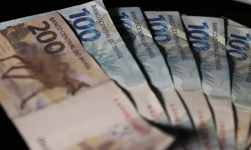 Percepção atual da economia é negativa, mas expectativa de melhora avança