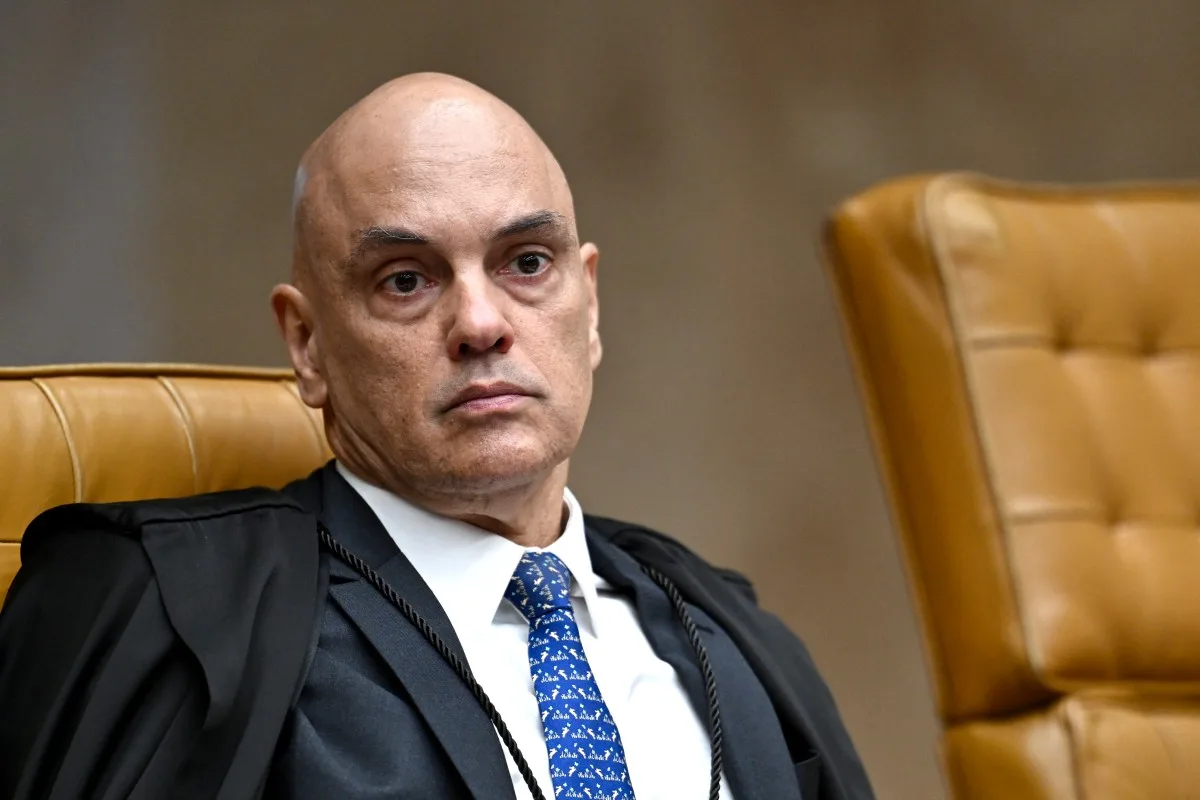Moraes solicita fim de sigilo em dados sobre pagamentos do Banco Master