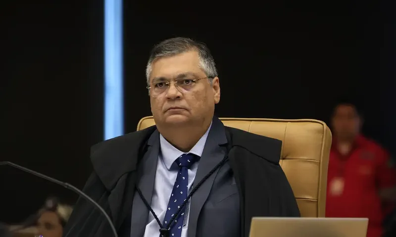 Dino restabelece Rodrigues e Almada em cargos na Polícia Federal
