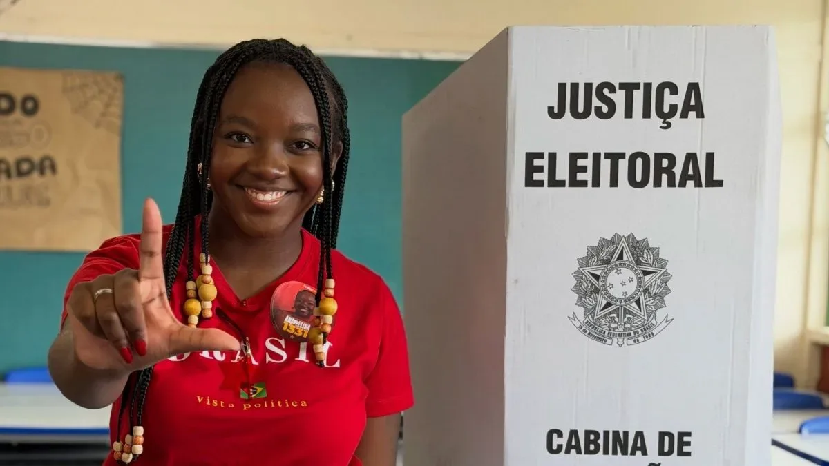 Ana Elisa Santos é eleita deputada federal por Minas Gerais aos 21 anos