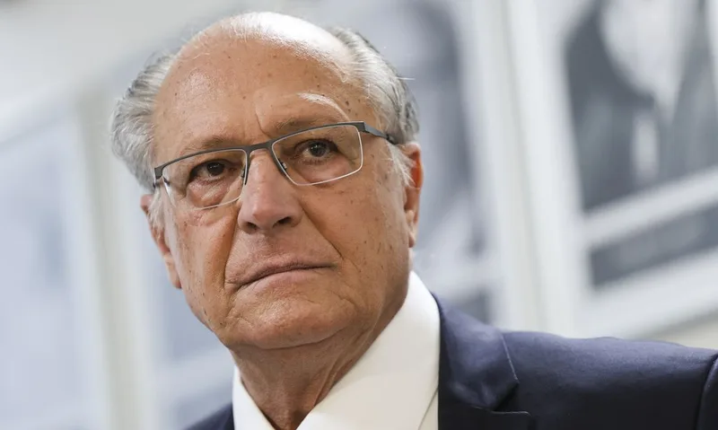 Alckmin diz que tradições religiosas estarão protegidas durante governo Lula