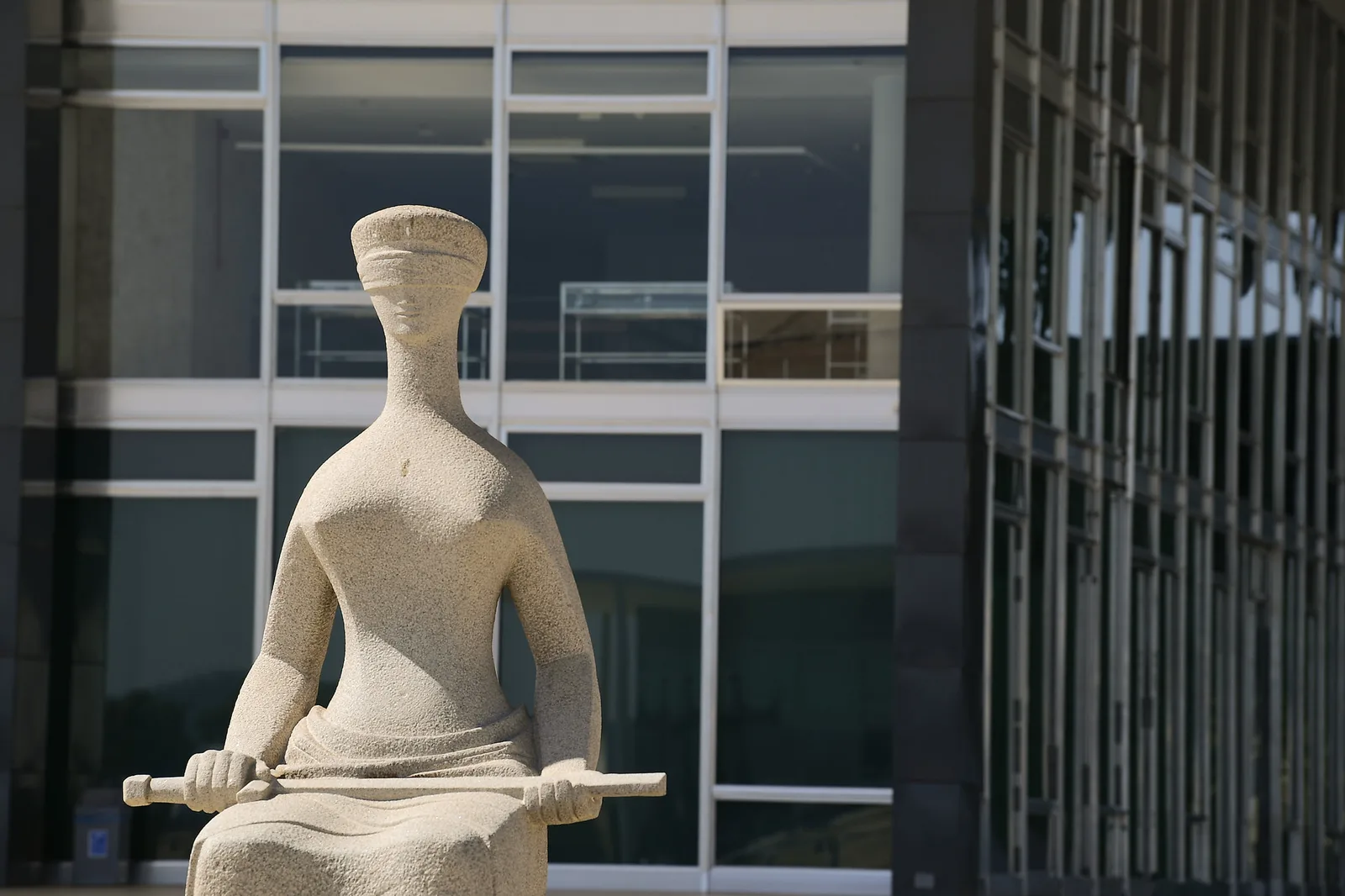 Jurista vê crise no STF como disputa interna com impacto eleitoral