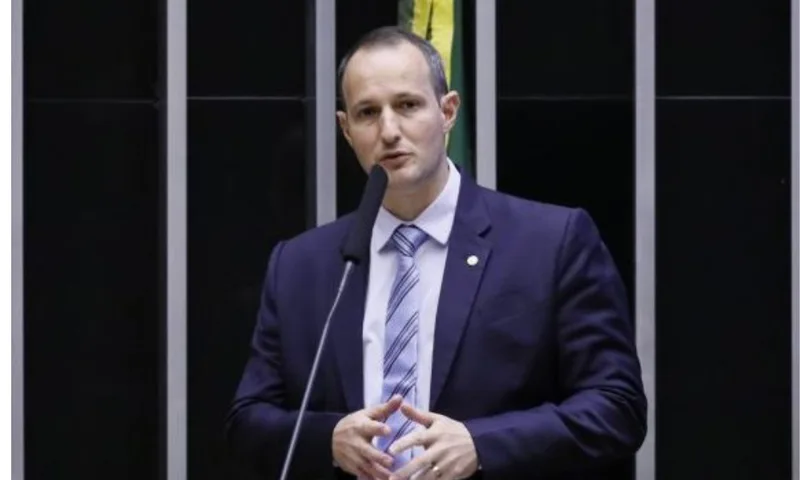 Derrite lidera disputa ao Senado em São Paulo, com Marina e Tebet na sequência