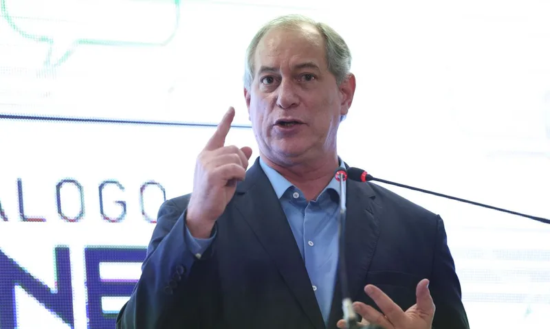 Debate no Ceará termina com troca de acusações entre Ciro Gomes e Elmano