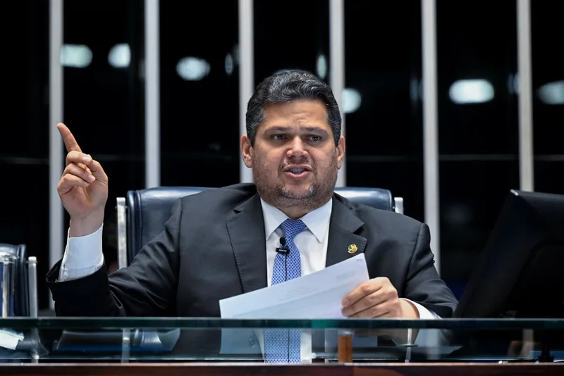 Senado agenda análise da PEC que propõe o fim da escala 6×1