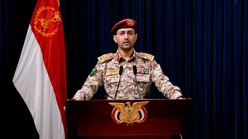 Houthis anunciam ofensiva contra base saudita e tomam ilhas no Mar Vermelho