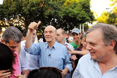 Bolinha de papel contra Serra virou caso eleitoral e chegou ao STF