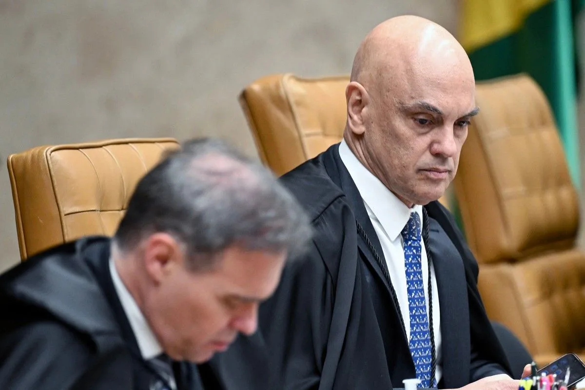 Ex-ministros defendem respostas de Moraes e Mendonça dentro do STF