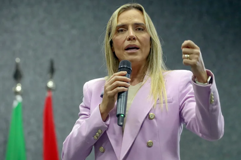 Celina Leão tem 37% e mantém vantagem na corrida pelo governo do DF