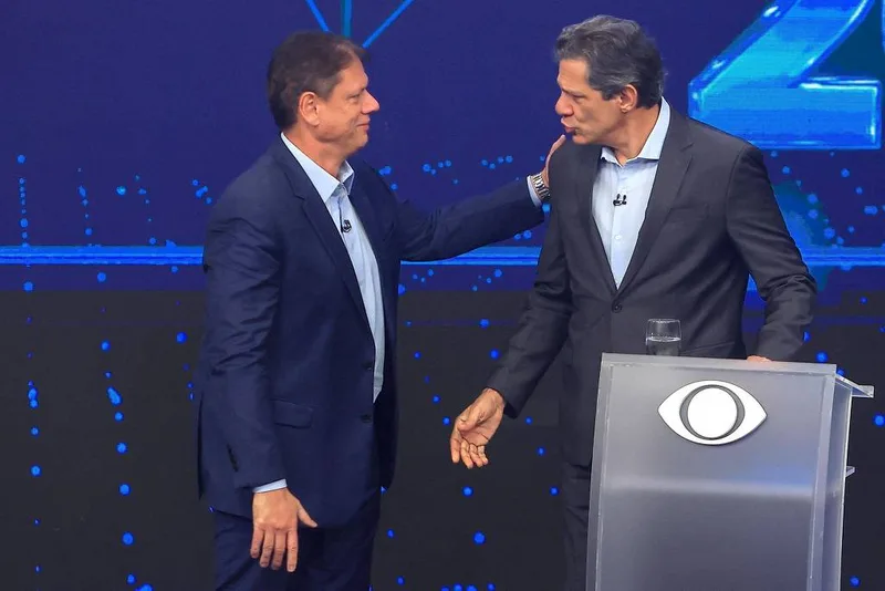Haddad questiona apoio de Tarcísio a Milton Leite em debate