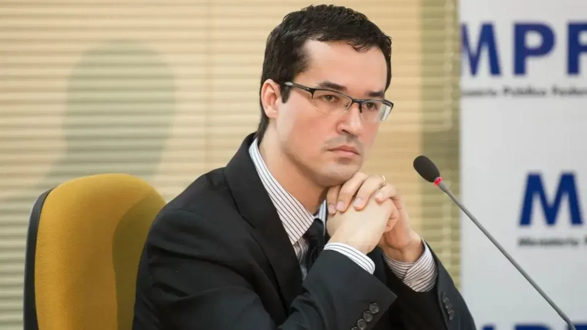 TSE barra candidatura de Deltan ao Senado pelo Paraná na véspera do 1º turno