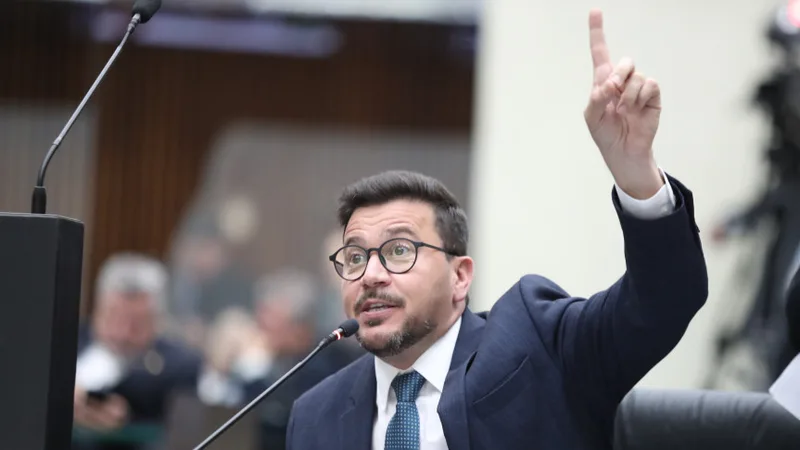 PT anuncia recurso contra decisão que manteve candidatura de Dallagnol