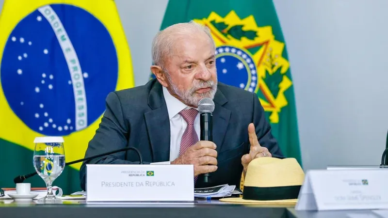 Afastamento de diretor da PF amplia disputa entre Mendonça e governo Lula