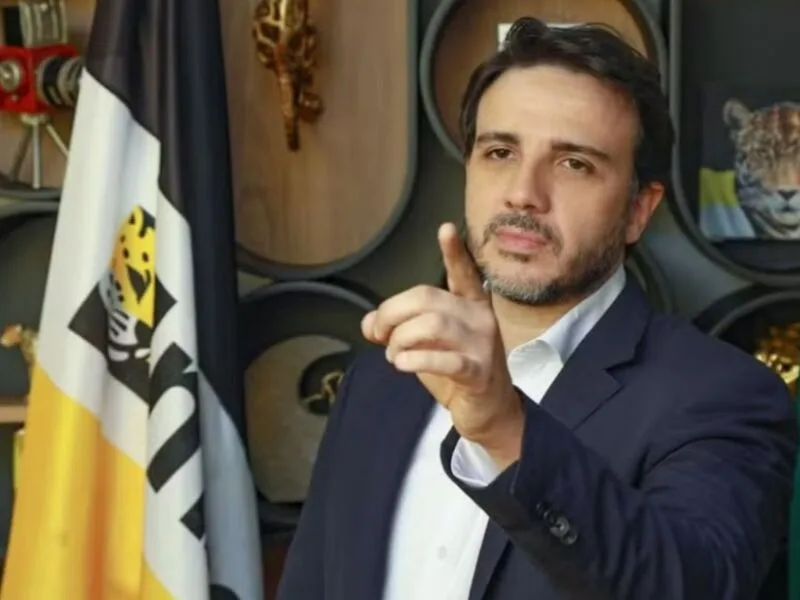 Renan Santos defende reforma do Judiciário e critica STF no caso Banco Master
