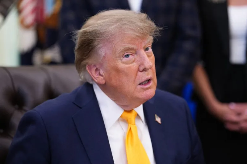 Trump afirma que houthis pediram para EUA não entrarem no conflito
