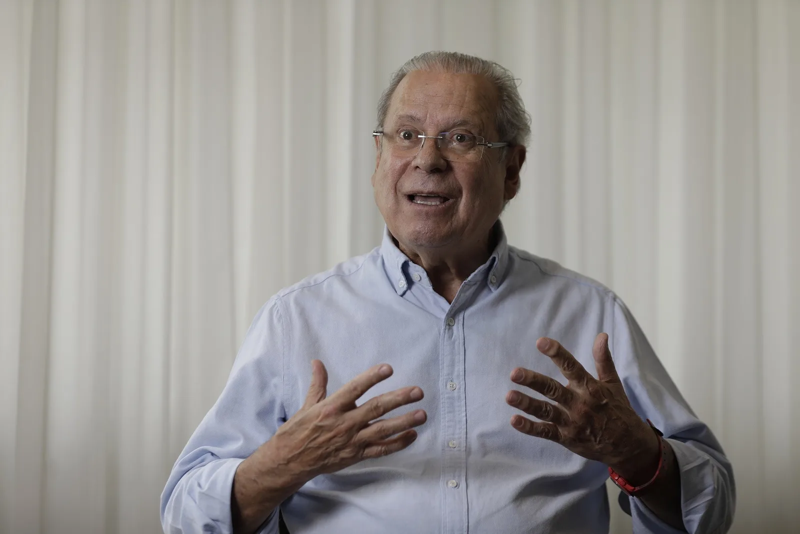 José Dirceu encerra quimioterapia e fará campanha fora das ruas