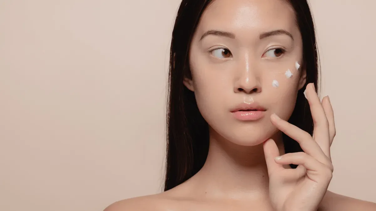 Retinal ganha espaço no skincare por exigir menos conversões na pele