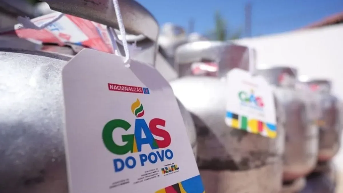 Gás do Povo muda entrega do benefício e prevê recarga de 13 kg