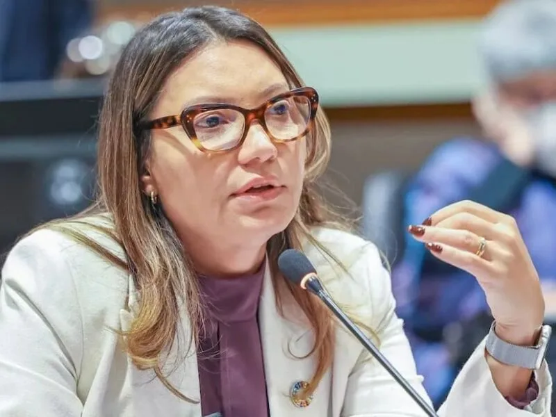 Janja convoca esquerda de Santa Catarina a buscar votos para Lula