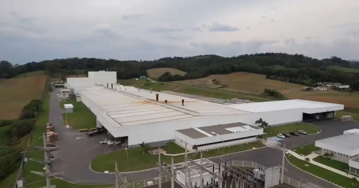 Carmelo Fior prevê reabrir fábrica em Urussanga com 180 funcionários