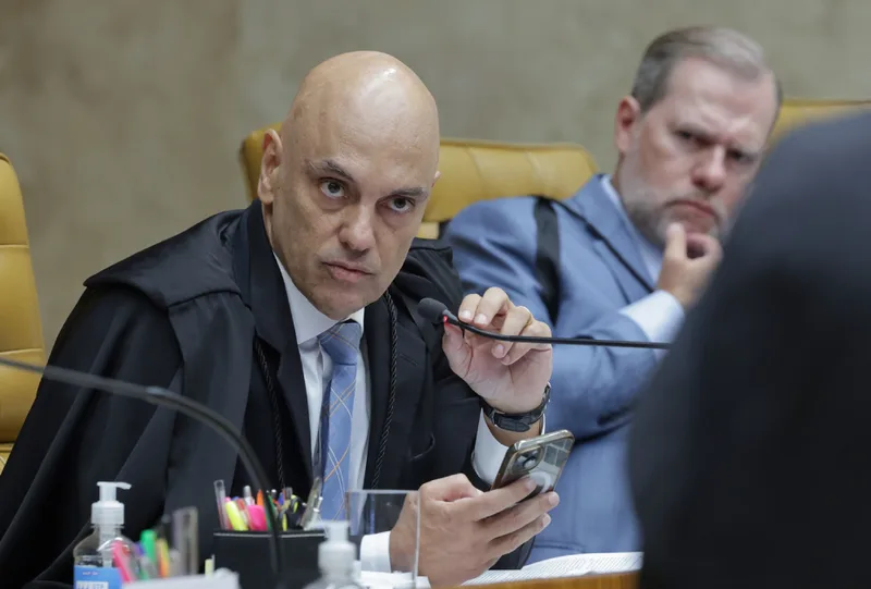 Moraes quer julgamento conjunto de procedimentos ligados ao caso Master