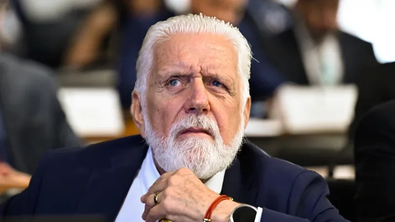 PF aponta atuação de Jaques Wagner em pauta ligada ao Banco Master