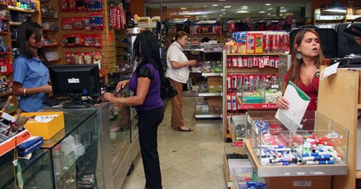 Móveis e eletrodomésticos puxam queda do varejo em julho, diz IBGE
